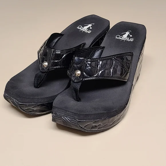 Corkys Shark wedge sandals size 7 - Picture 2 of 10